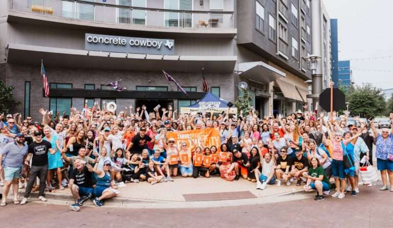 Hawkeye and Michelle of Cumulus Media’s New Country 96.3 Help Feed DFW Hungry with Tango Charities, Creating Over 22,000 Meals for Area Food Pantries
